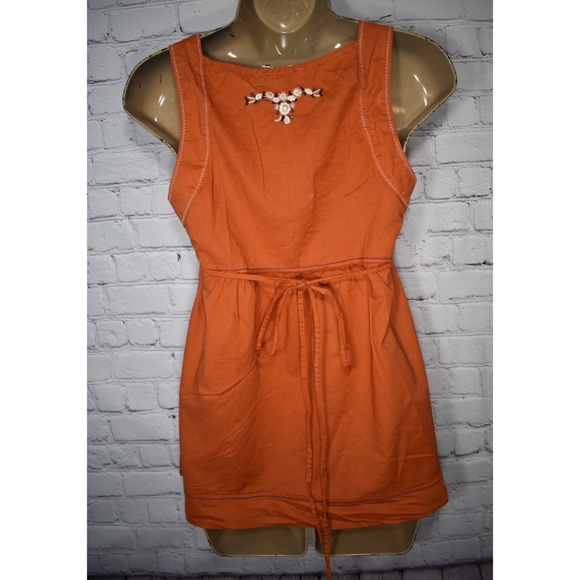 Embroidered Tank Top Blouse - Picture 4 of 8